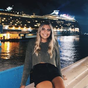 Meet your Posher, Haley